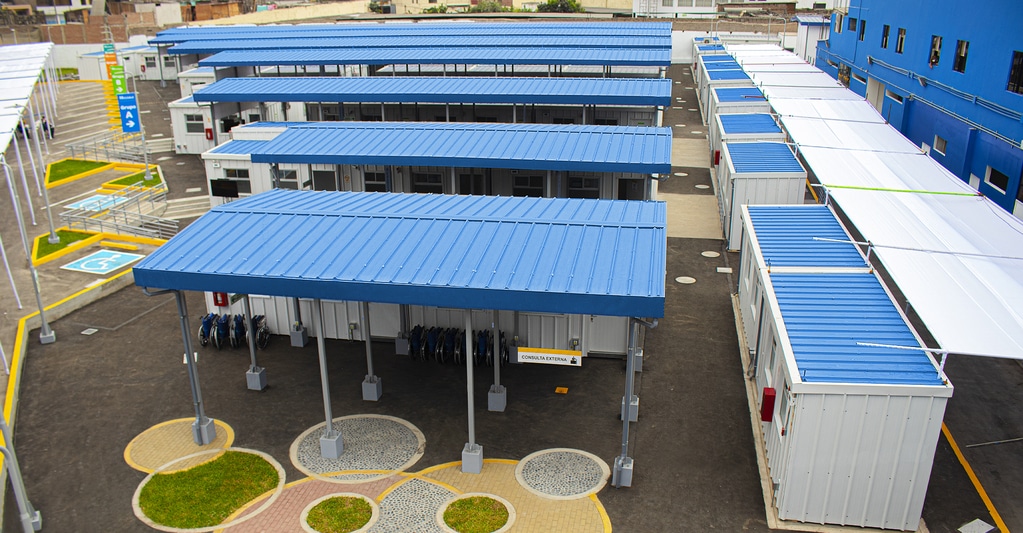 El Hospital III de Emergencias Grau de 5,490 m2 se encuentra en Lima.